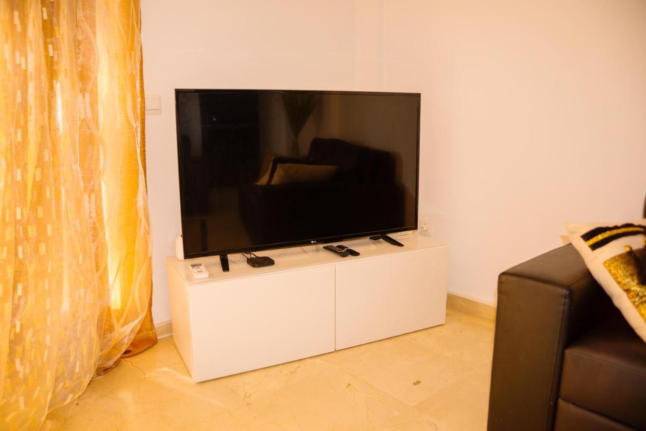 Appartement Palmeras Puerto Paraiso Estepona Buitenkant foto