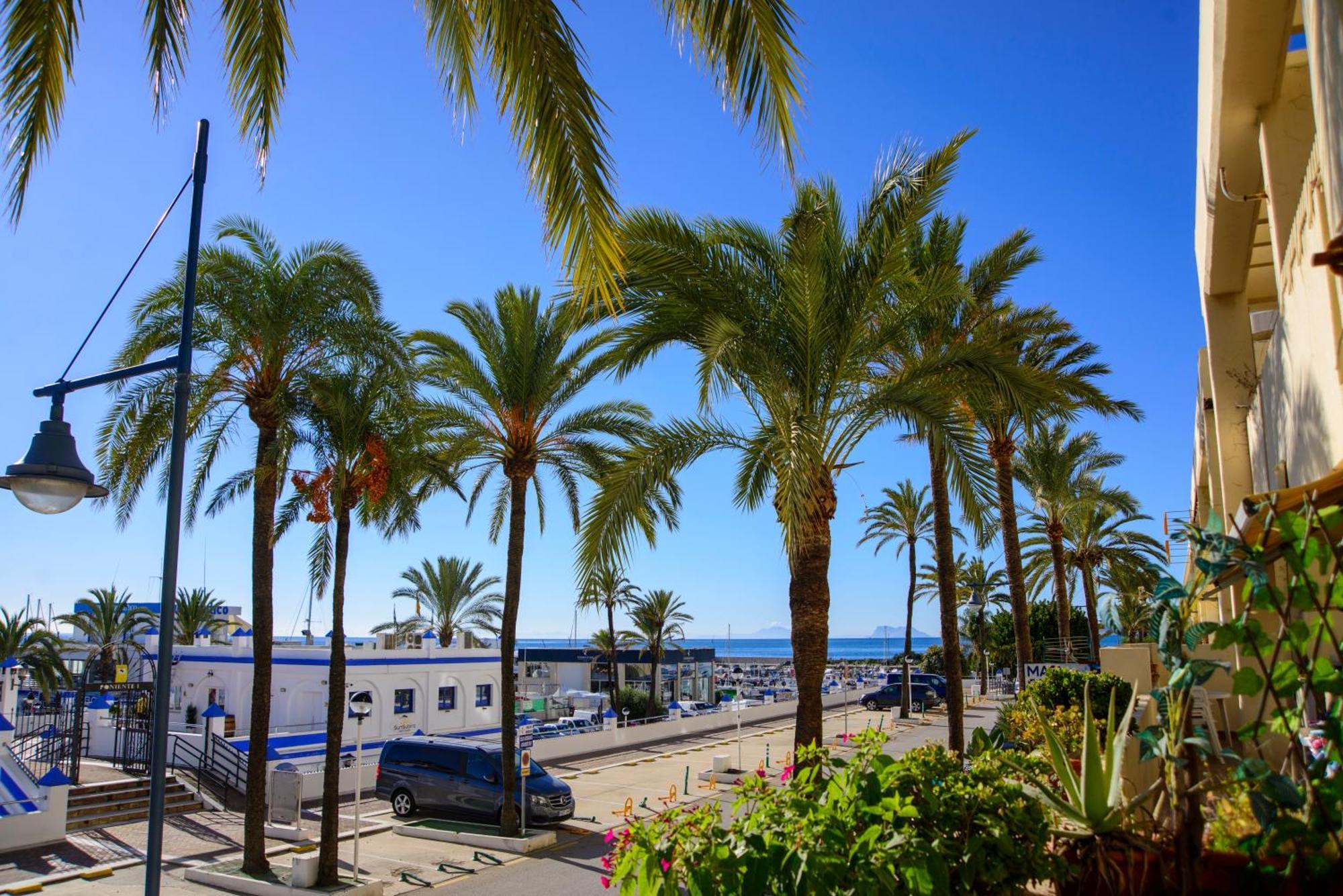 Appartement Palmeras Puerto Paraiso Estepona Buitenkant foto