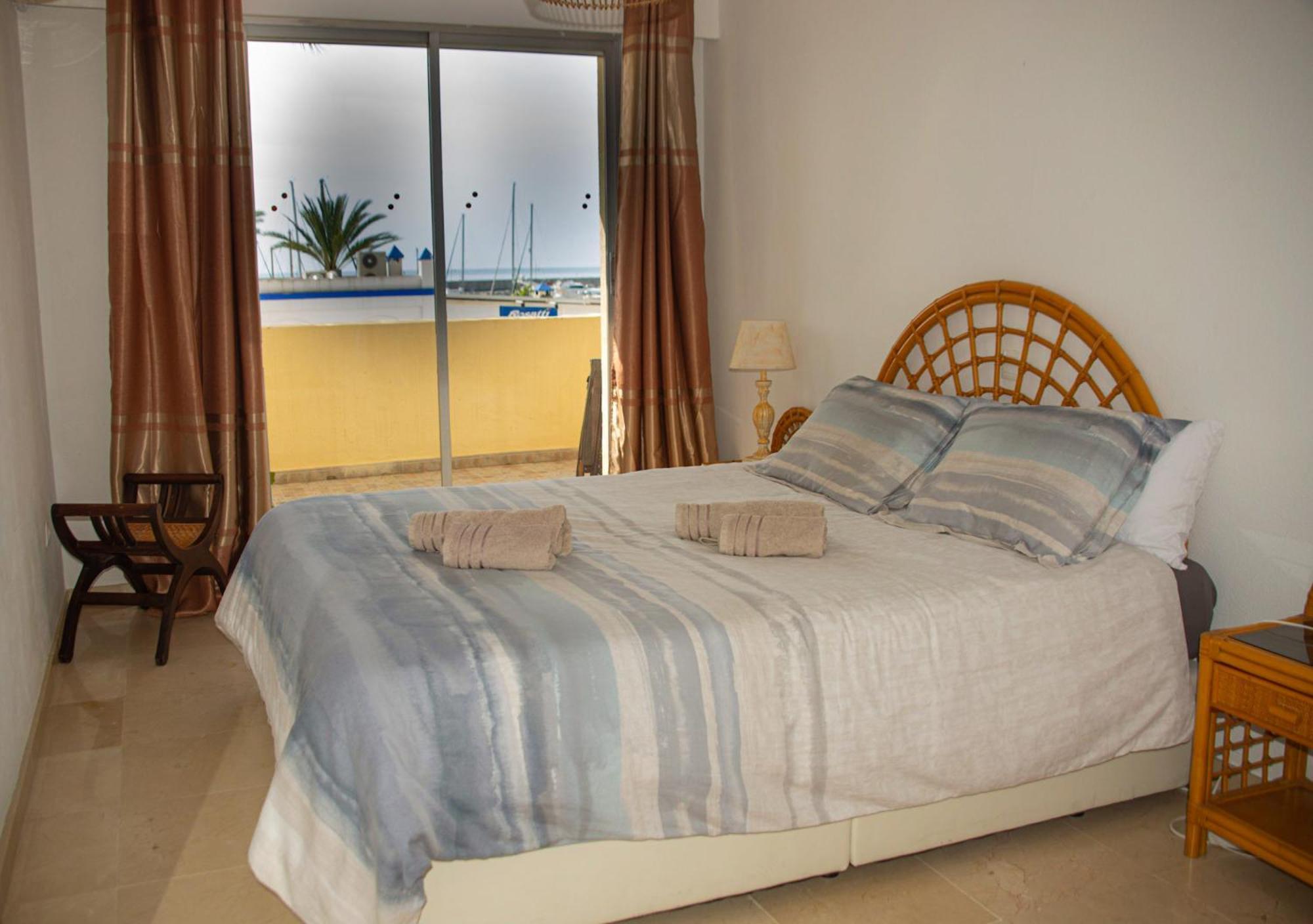 Appartement Palmeras Puerto Paraiso Estepona Buitenkant foto